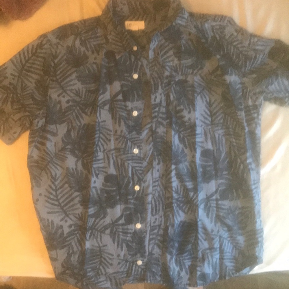 Gap Hawaiian button up